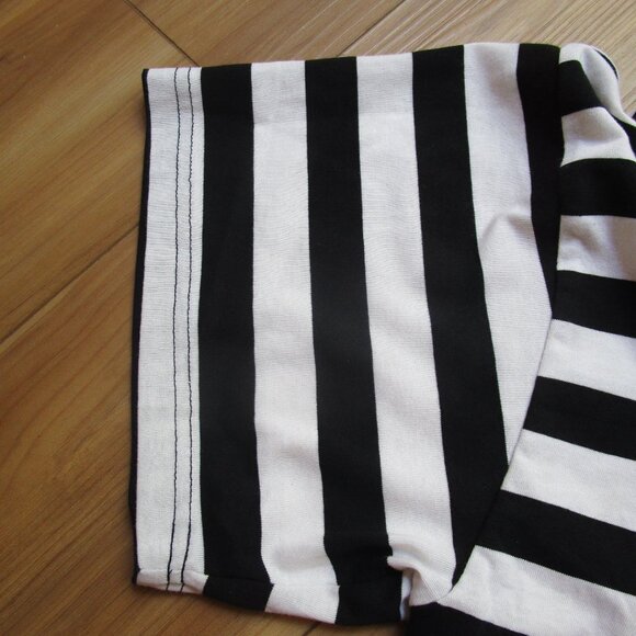 NEW W/TAGS FOREVER 21 HELLO KITTY & FRIENDS HALLOWEEN SKELETON CROP TOP~SIZE 2XL - Picture 8 of 17